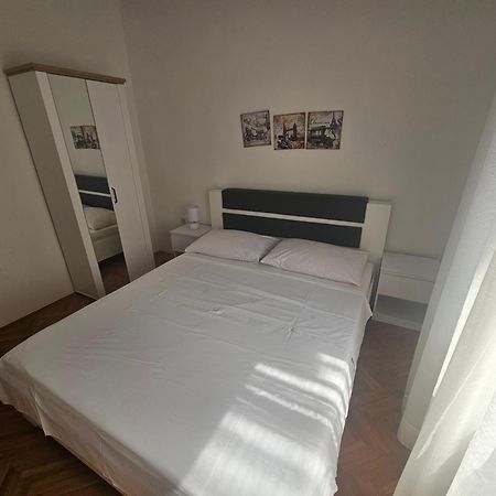 Anna Apartment مارينا المظهر الخارجي الصورة